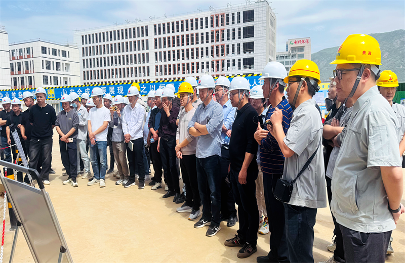 2025年4月17日，由莆田市涵江区住房和城乡建设局主办、六合联盟三建承办的钢筋安装工程质量防控现场交流会在联东U谷·涵江海峡智造产业谷一期成功召开。